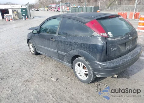 2000 Ford Focus Zx3 z USA, uszkodzony, nr VIN 3FAFP313XYR180119